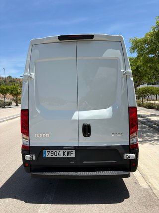 Furgoneta Iveco 35-160