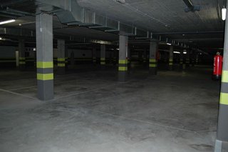 Garaje en venta en El Juncal - Av. de la Paz en Sevilla