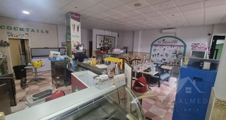 Local comercial en venta en Santuario - La Laguna en Chipiona