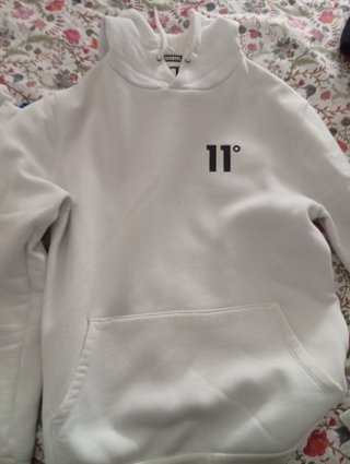 Eleven Ropa: Nikis y Sudadera marca eleven..