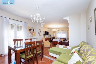Chalet en venta en Ogíjares