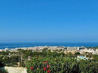 Chalet en venta en Almijara - Capistrano - Cueva de Nerja en Nerja