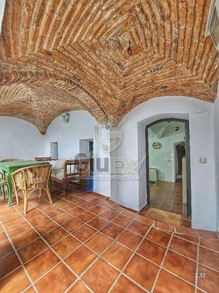 Casa adosada en venta en Ciudad Monumental en Cáceres