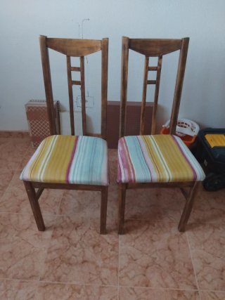 2 Sedie in Legno con Sedile Multicolor