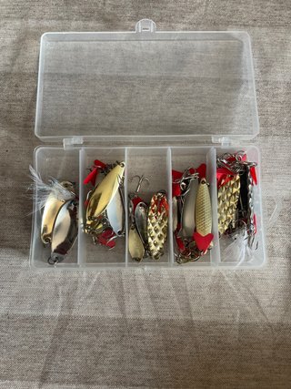Pack Cucharillas Pesca Señuelos Caja