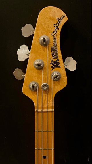Music Man StingRay Classic 4 Bajo Eléctrico