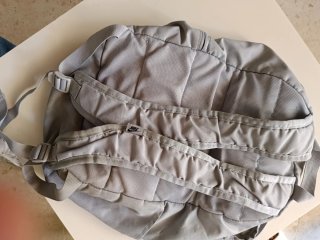 Mochila Nike Gris