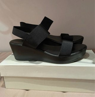 Sandali con tacco nero
