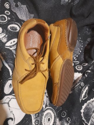 Mocasines Hush Puppies color crema