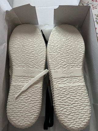 Zapatillas Victoria Blancas Estampadas