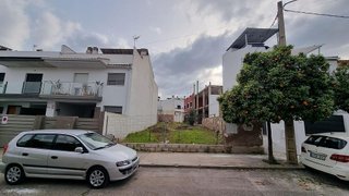 Terreno en venta en Poniente-Norte - Miralbaida - Parque Azahara en Córdoba