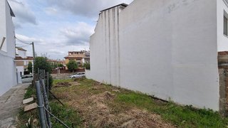 Terreno en venta en Poniente-Norte - Miralbaida - Parque Azahara en Córdoba