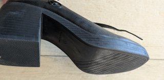 Scarpe nere tacco alto