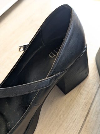 Scarpe nere tacco alto