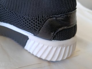 Zapatillas Deportivas Knit Negras - Tipo Calcetín