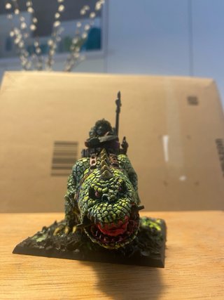 Lagarto Orco Resina Warhammer Fantasy