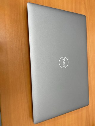 Portátil Dell Precision 3560 Gris/Plata
