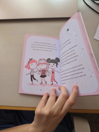 Libro Unicornia Un lío con brilli brilli