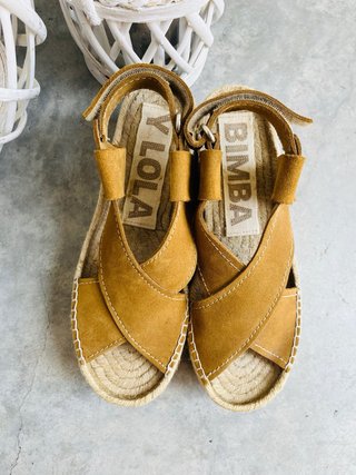 Alpargatas Bimba y Lola Piel Talla 40