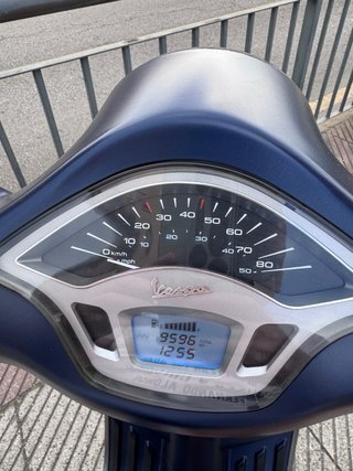 Vespa Primavera 50 Azul