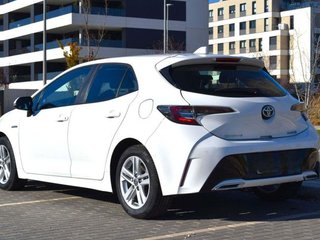 Toyota Corolla 2.0 180H STYLE ECVT