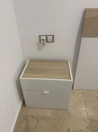 Cabecero y 2 mesitas de noche