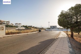 Terreno en venta en Zubia (La)