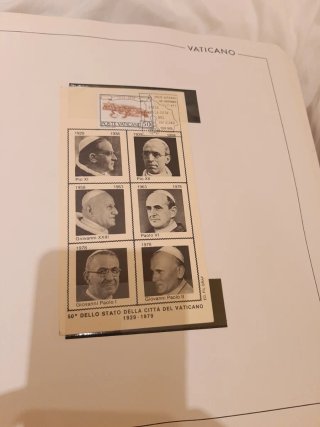 Álbum de sellos Vaticano Edifil