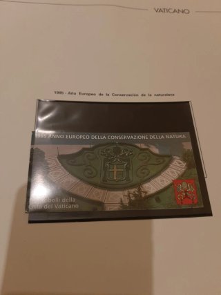 Álbum de sellos Vaticano Edifil