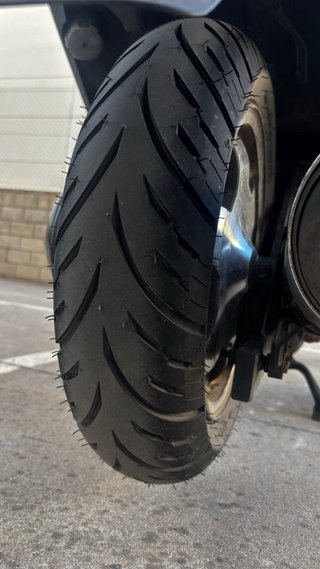 Suzuki Burgman AN400 2000 - 13.000 km