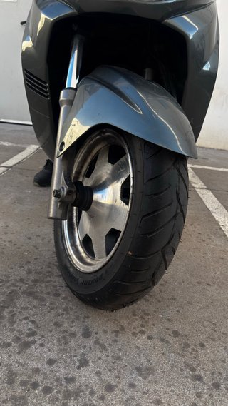 Suzuki Burgman AN400 2000 - 13.000 km