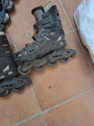Patines en línea negros talla ajustable
