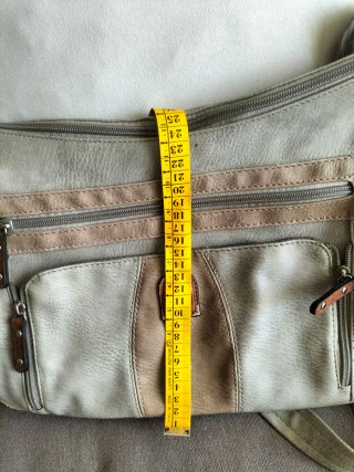 Bolso bandolera beige y gris