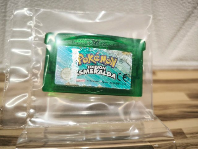 Pokémon Edición Esmeralda GBA