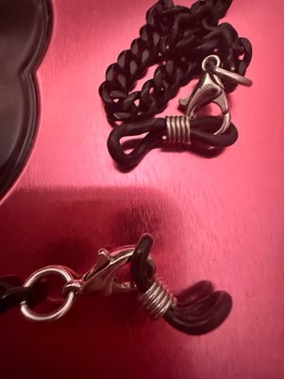 Cadena para gafas Tous negra con ositos