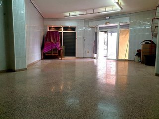 Local comercial en venta en Crevillent