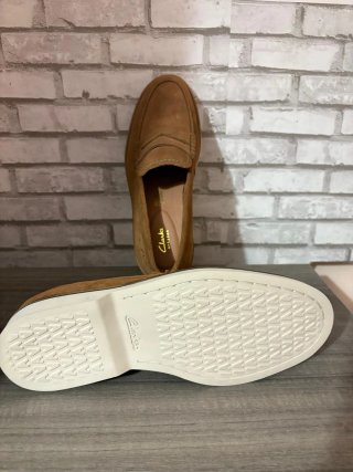 Scarpe uomo Clarks scamosciate marroni