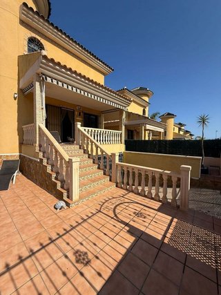 Casa en venta en Campos de Golf - Villa Martin - Los Dolses en Orihuela