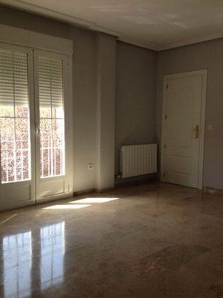 Casa adosada en venta en Renfe - Bulevar 1º y 2º Fase en Jaén