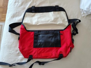 Mochila Timbuk2 Classic Messenger Roja