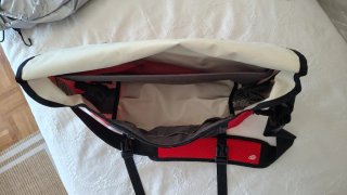 Mochila Timbuk2 Classic Messenger Roja