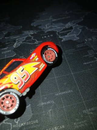 Coche de juguete Cars Rayo McQueen