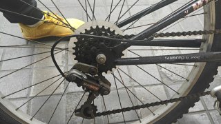 Bicicleta United Amarilla 18 Cambios Shimano