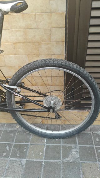 Bicicleta United Amarilla 18 Cambios Shimano