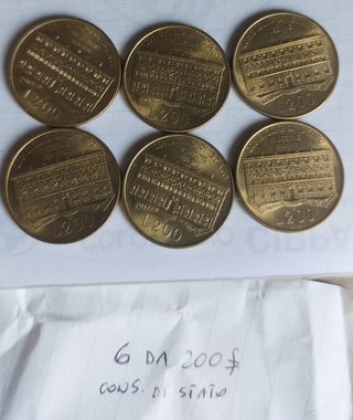 Lotto 2 Monete Lire 100 e 200 Carabinieri
