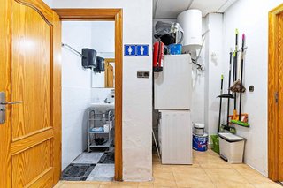 Local comercial en venta en Ciudad Jardín - Tagarete - El Zapillo en Almería