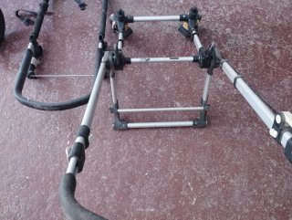 4 Chasis o estructura de carro de paseo para niños