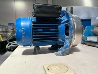 Bomba centrífuga motor eléctrico EBARA CMA0.75M