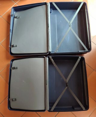 Set di 2 valigie rigide vintage Delsey