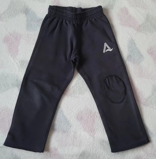 Chaqueta y pantalón uniforme Agora School